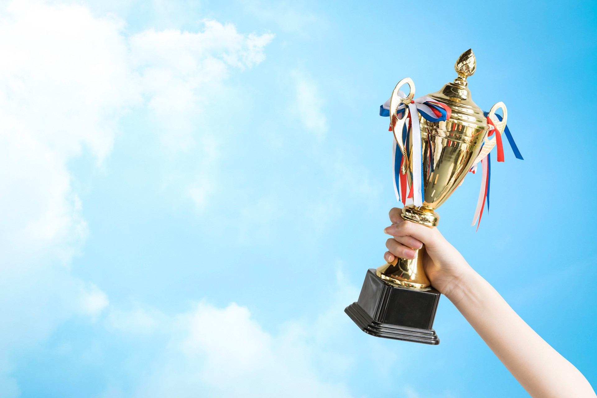 【CIMIC】喜报！米乐YY易游荣获“中国瓷砖十大品牌”！